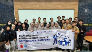 Abmas ITS Berikan Pelatihan ClassPoint Bagi Guru SD