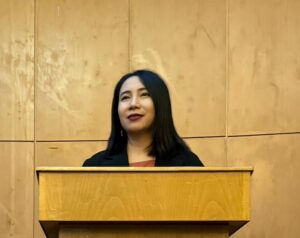 Salah satu perwakilan Indonesia dalam Konferensi TAKSNA Yuni Setyaningsih SKPm MSc