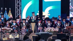 Puncak Dies Natalis ke-64, ITS Beri Penghargaan kepada Presiden Prabowo