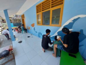 Warnai Sekolah Lewat Mural, Abmas ITS Gelar Artventouride