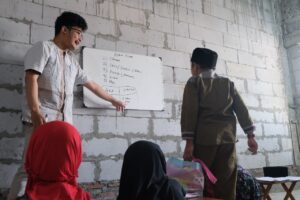 Lewat JMMI Mengajar, ITS Perkuat Pendidikan Siswa