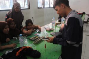 Tingkatkan Keterampilan Siswa SMK, ITS Gelar Pelatihan Arduino