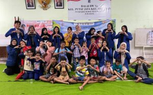 KKN Abmas ITS Bangun Kelurahan Cerdas Lewat Pembelajaran Inovatif