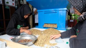 Kolaborasi ITS dan TMMI Tingkatkan Standarisasi Kerja Kopi Wonosalam