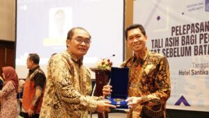 ITS Anugerahkan Tali Asih bagi 61 Pegawai Purnatugas