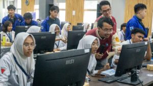KKN ITS Dorong Minat Teknologi Siswa SMA Lewat Pembuatan Gim