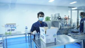ITS Kuatkan Dampak Hilirisasi Risetnya Lewat Air Minum HE2O