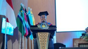 Inspirational: Economic Conditions Don’t Prevent You from Becoming ITS’s Best Bidikmisi Graduate