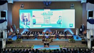 ITS Endowment Fund Receives Rp 177 Million in Donations from ITS’s 132nd Graduation Ceremony