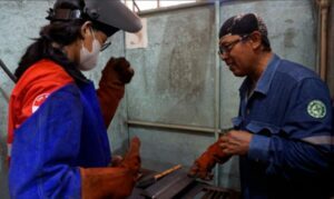 ITS Tingkatkan Kompetensi Siswa SMK lewat Pelatihan Pengelasan Berbasis Industri