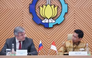 ITS Jajaki Kolaborasi dengan SMTU Rusia Kembangkan Kapal Cepat Hydrofoil