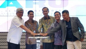 Meretas Kesenjangan Pendidikan, ITS Resmikan Golden Ticket Bersama Mentrans