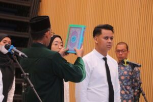 ITS Kukuhkan 34 Insan Amanah, Perkuat Kepemimpinan Menuju World Class University