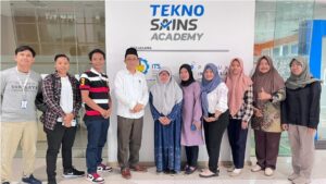 KKN Abmas ITS Dampingi UMKM Raih Sertifikasi Halal