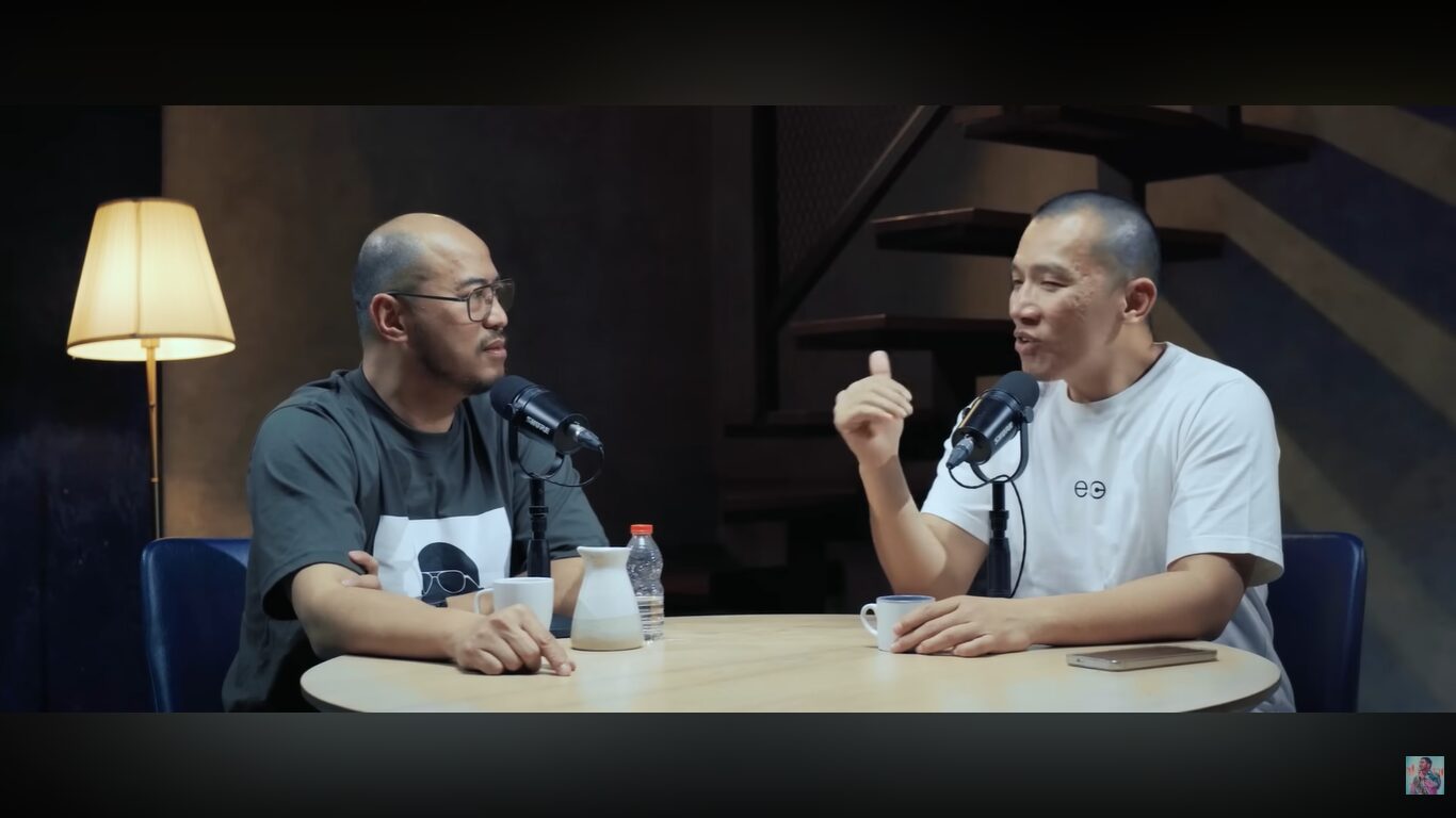 Ustaz Felix Siauw menyampaikan esensi berpuasa di bulan ramadan