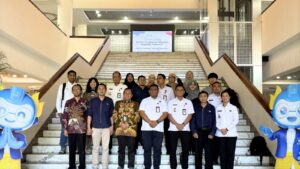 Jajaran peserta forum audiensi ITS dan Dewan Pertahanan Nasional di Rektorat ITS