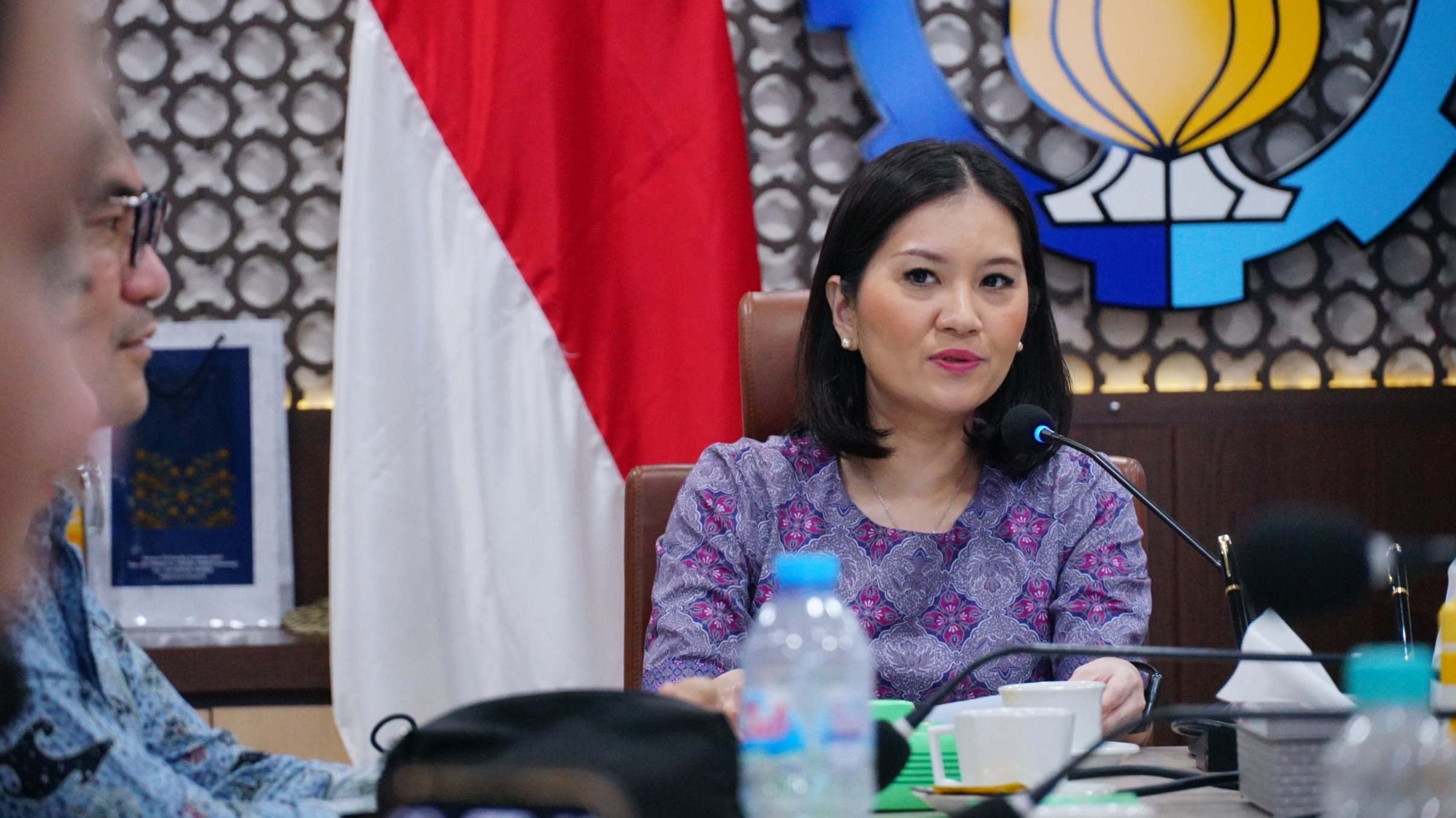 Head of Region CIMB Niaga region JBN Surabaya Rhena Octaria saat berikan sambutan