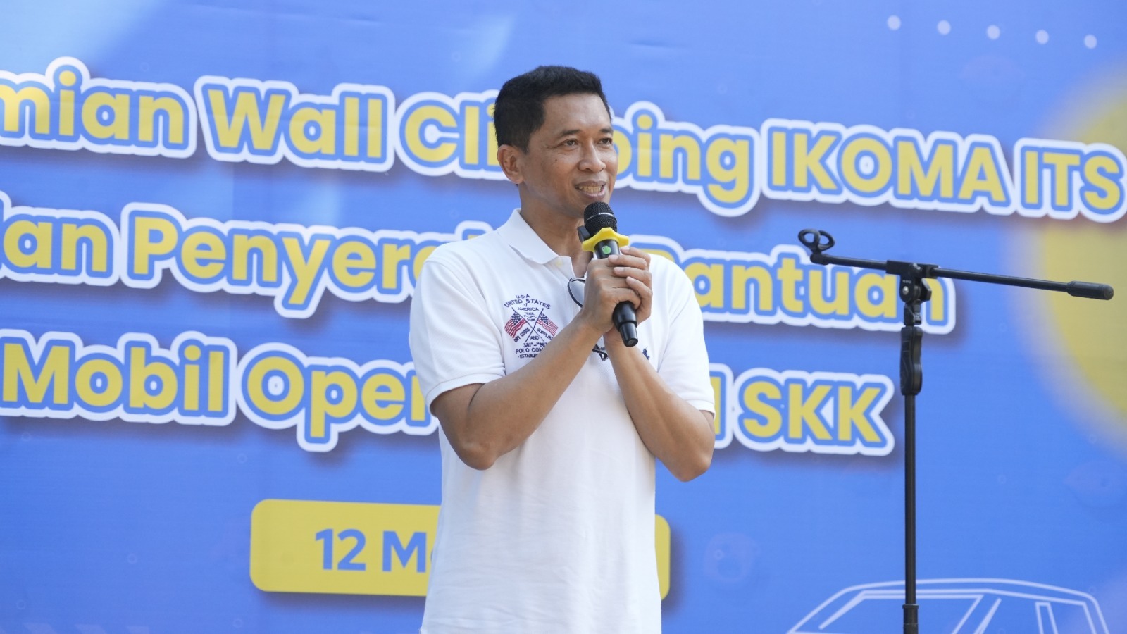 Rektor ITS Prof Dr (HC) Ir Bambang Pramujati ST MScEng PhD saat berikan sambutan dalam peresmian wall climbing ITS