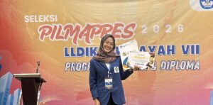Peraih Juara I jenjang Diploma