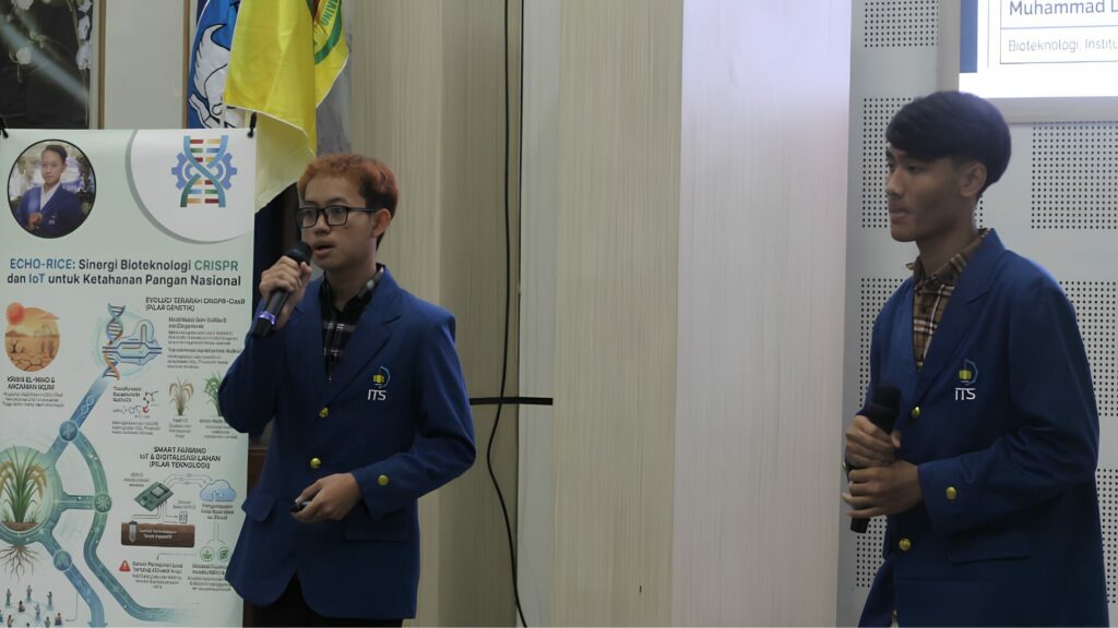 Dicka Elkana Putra bersama tim saat memaparkan inovasi RICHO-RICE di National Plant Innovation and Creativity Competition (N-PLANTIC) 2026