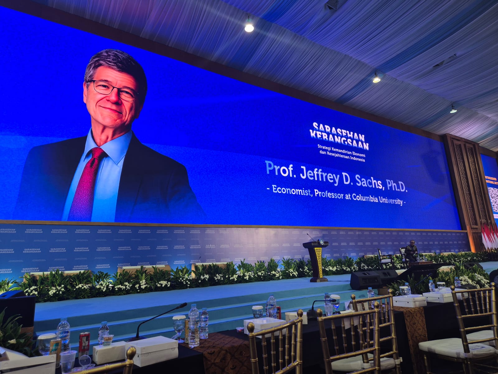 Prof Jeffrey D Sachs PhD dalam acara Sarasehan Kebangsaan Konvensi Sains, Teknologi, dan Industri Indonesia (KSTI) 2026