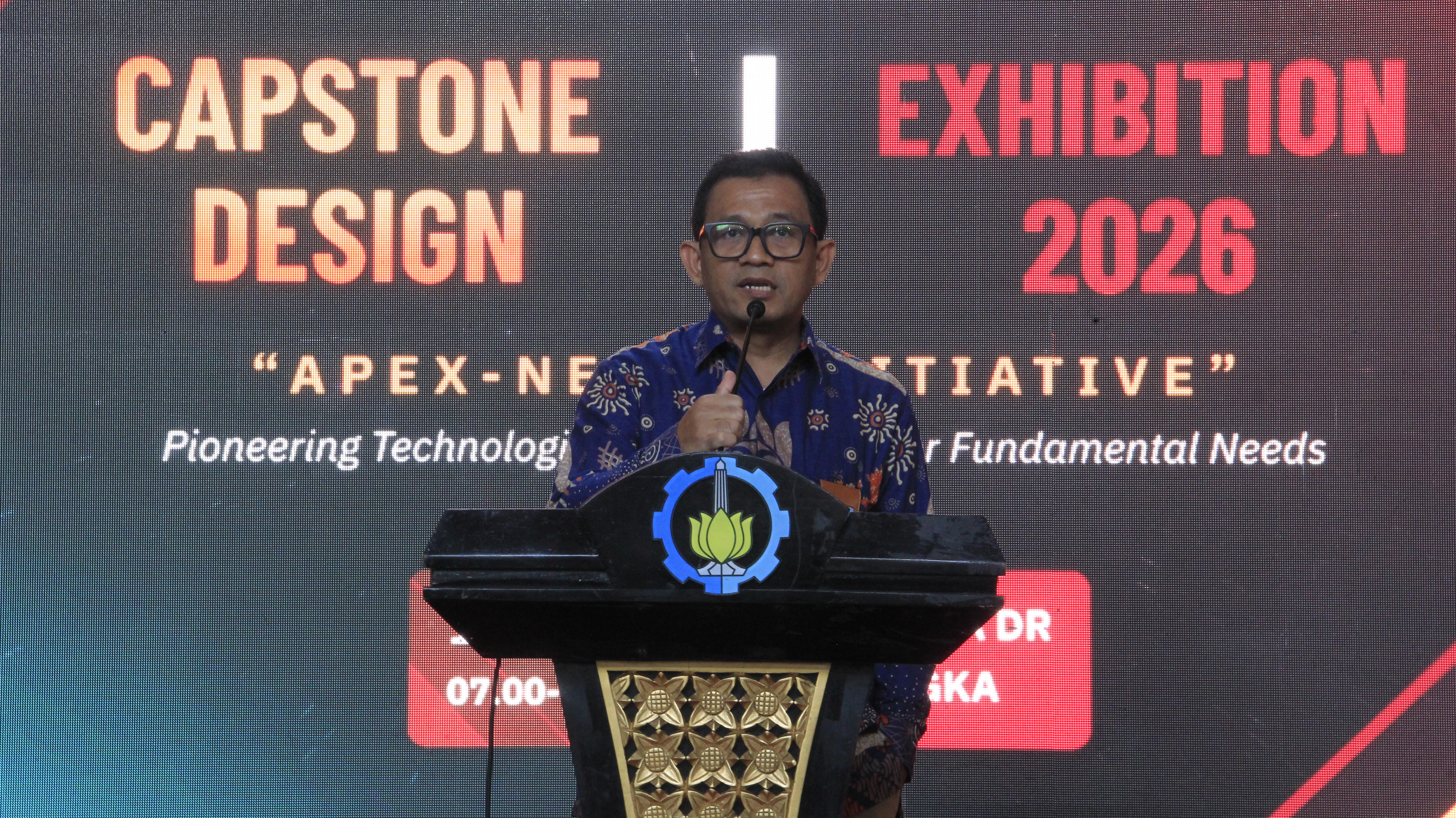 Kepala Departemen Teknik Mesin ITS Dr Eng Ir Sutikno ST MT IPM AEng ketika menyampaikan sambutan pada Pameran Capstone Design 2026