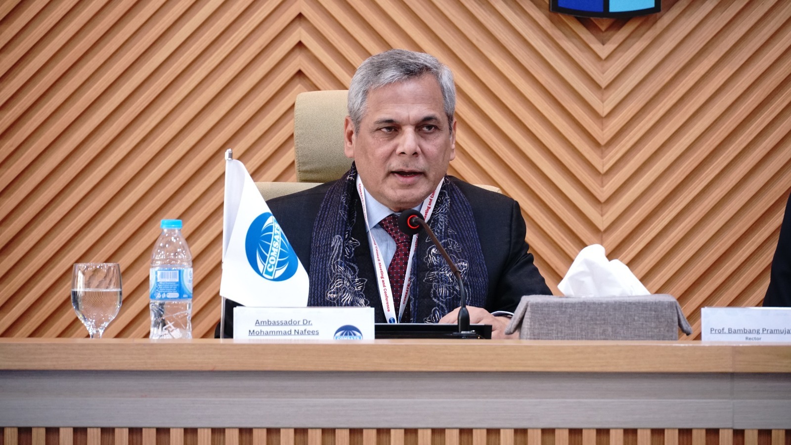 Direktur Eksekutif COMSATS Dr Mohammad Nafees Zakaria sampaikan sambutannya dalam pembukaan acara The 26th Meeting of COMSATS Coordinating Council di ITS