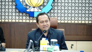 Gambar Wakil Rektor IV Bidang Riset, Inovasi, Kerja Sama, dan Kealumnian ITS, Prof Agus Muhammad Hatta ST MSi PhD saat menyampaikan sambutan dalam acara penandatanganan Nota Kesepahaman antara ITS dengan Perum Jasa Tirta I