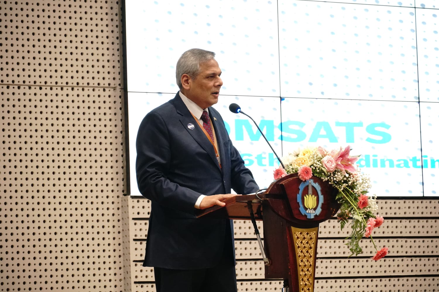 Direktur Eksekutif COMSATS Dr Mohammad Nafees Zakaria menekankan pentingnya pemanfaatan teknologi baru secara bertanggung jawab dalam COMSATS-ITS Conference