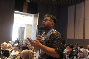 Gambar salah satu peserta dalam kegiatan ISoC VII 2026 ketika sesi diskusi tanya jawab