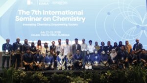Gambar jajaran Dosen ITS dan Pembicara dalam kegiatan ISoC VII 2026