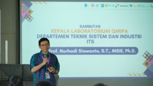 Kepala Lab QMIPA Prof Nurhadi Siswanto berikan sambutannya dalam pembukaan ORAI 2026