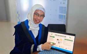 Profesor ITS Kembangkan Bakteri untuk Pulihkan Lingkungan Tercemar