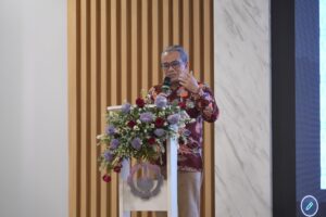 Wakil Rektor II Dr Machsus ST MT semarakkan semangat patriotisme para pahlawan dalam Pelepasan Tim Ekspedisi Patriot ITS 2026