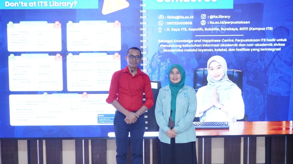 Gambar Profesor Departemen Teknik Informatika Prof Dr Umi Laili Yuhana SKom MSc (kanan) bersama dengan Direktur IT DIT Dr Edio Da Costa