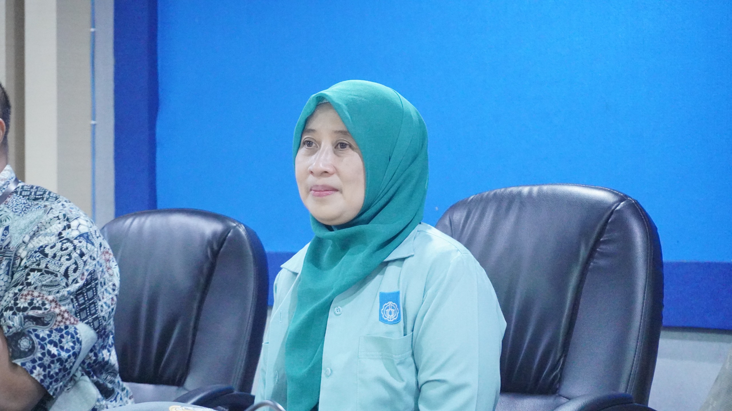 Gambar Prof Dr Umi Laili Yuhana SKom MSc terima kunjungan inbound mahasiswa dan delegasi dosen dari DIT Timor Leste