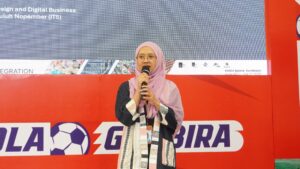 Sambutan pembukaan Pameran Desain Matters oleh Dekan FDKBD ITS Ellya Zulaikha ST MSn PhD