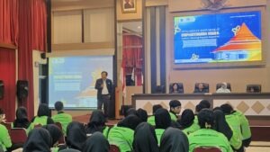SMKN 5 Surabaya Siap Hadapi Tantangan Kehidupan Usai Ikuti Edukasi Instrumentasi Analisis Kimia