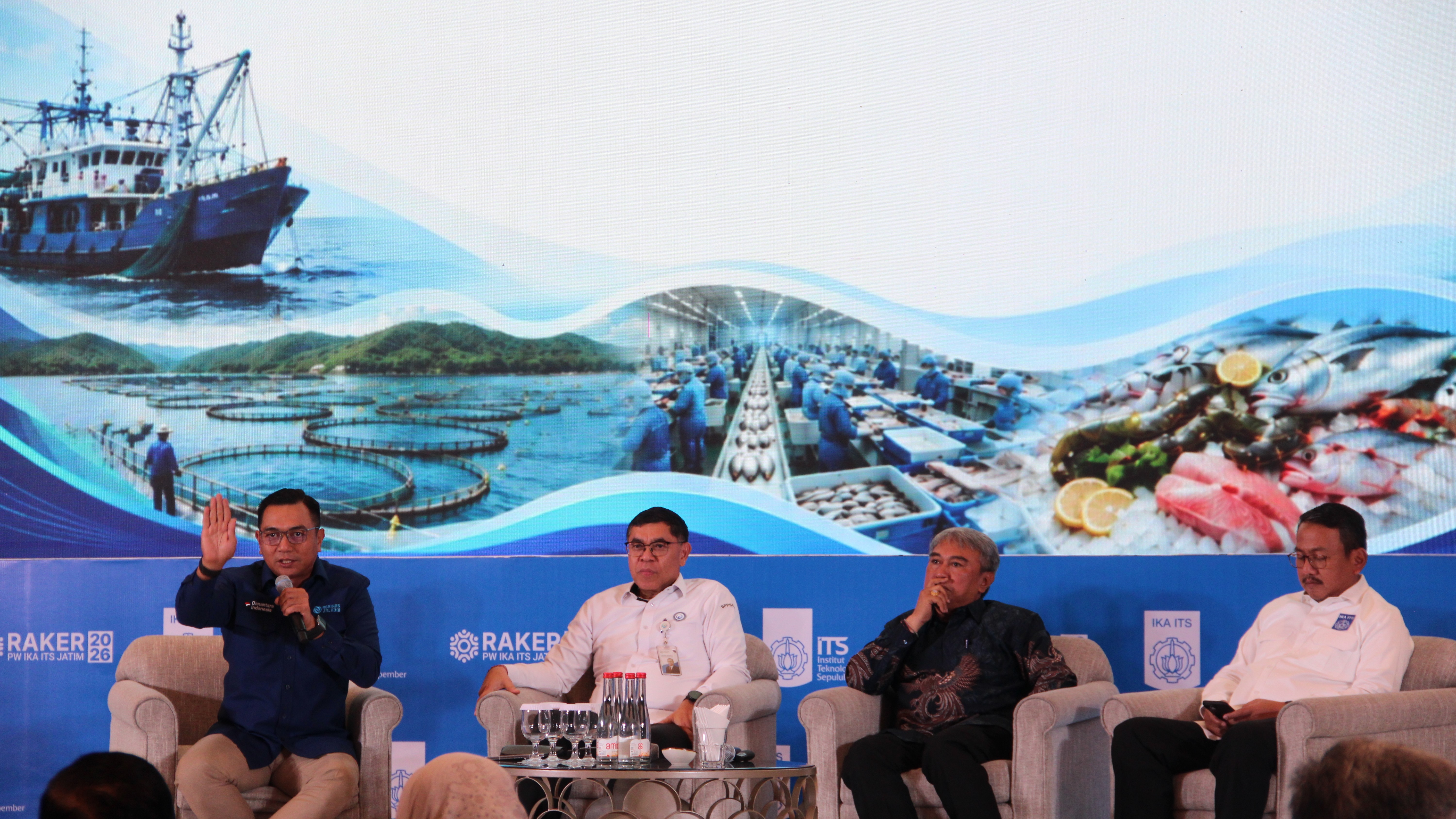 Suasana-diskusi-forum-strategis-nasional