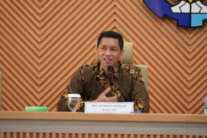 Prof Dr (HC) Ir Bambang Pramujati ST MScEng PhD