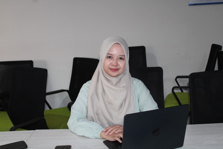 Dosen Departemen Studi Pembangunan ITS Rumaysha Gikha Nisrina SSos MSi memaparkan mengenai etika komunikasi pemimpin di ruang publik