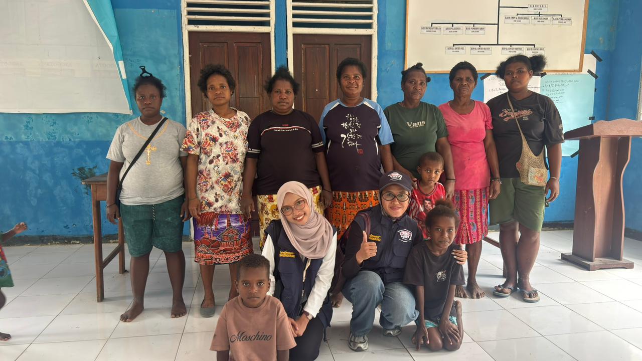 Peninjauan pengrajin Noken di Kampung Nij, Momi Waren