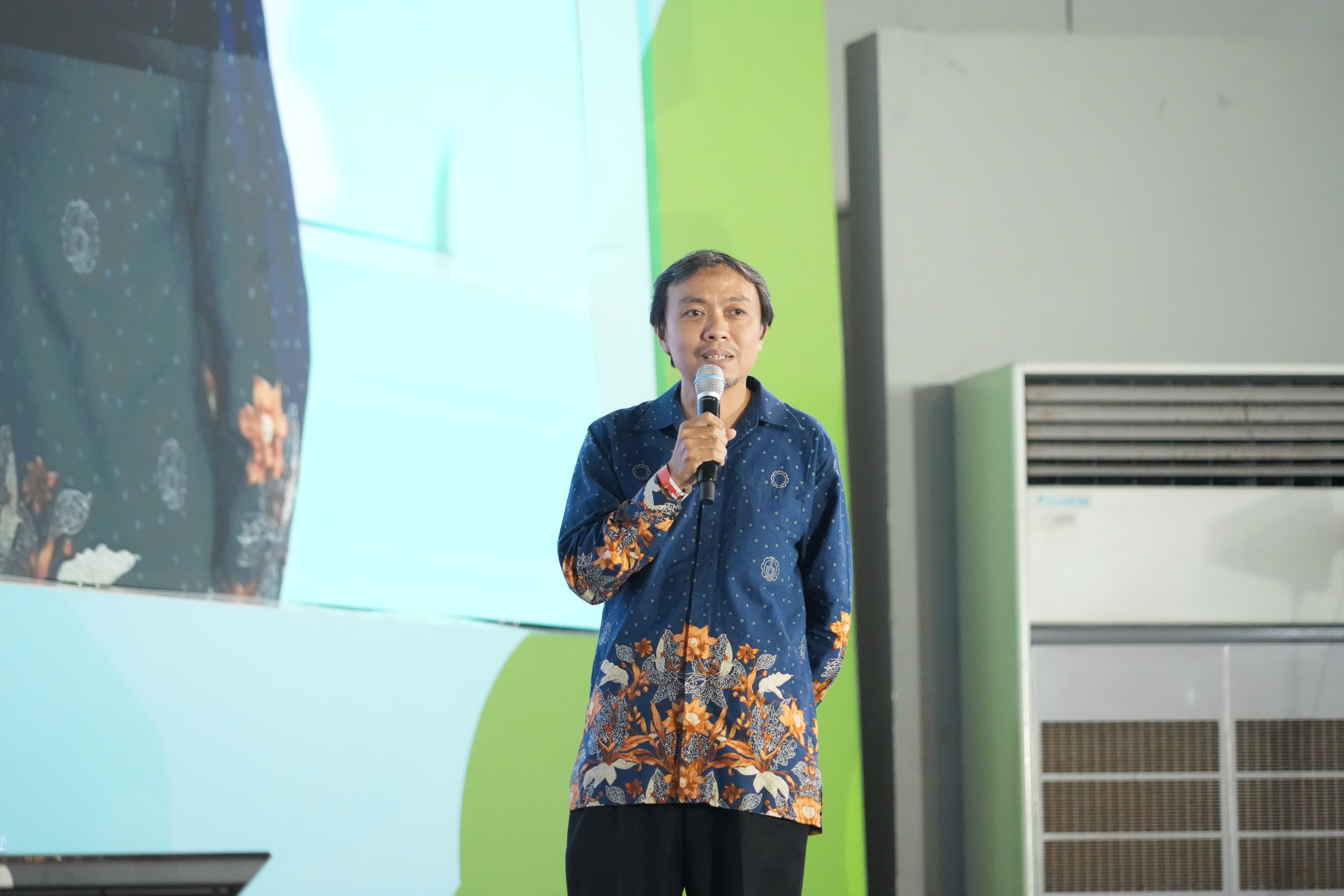 Prof Hosta Ardhyananta bahas pengembangan inovasi Bensin Sawitnya untuk mendukung kemandirian energi nasional
