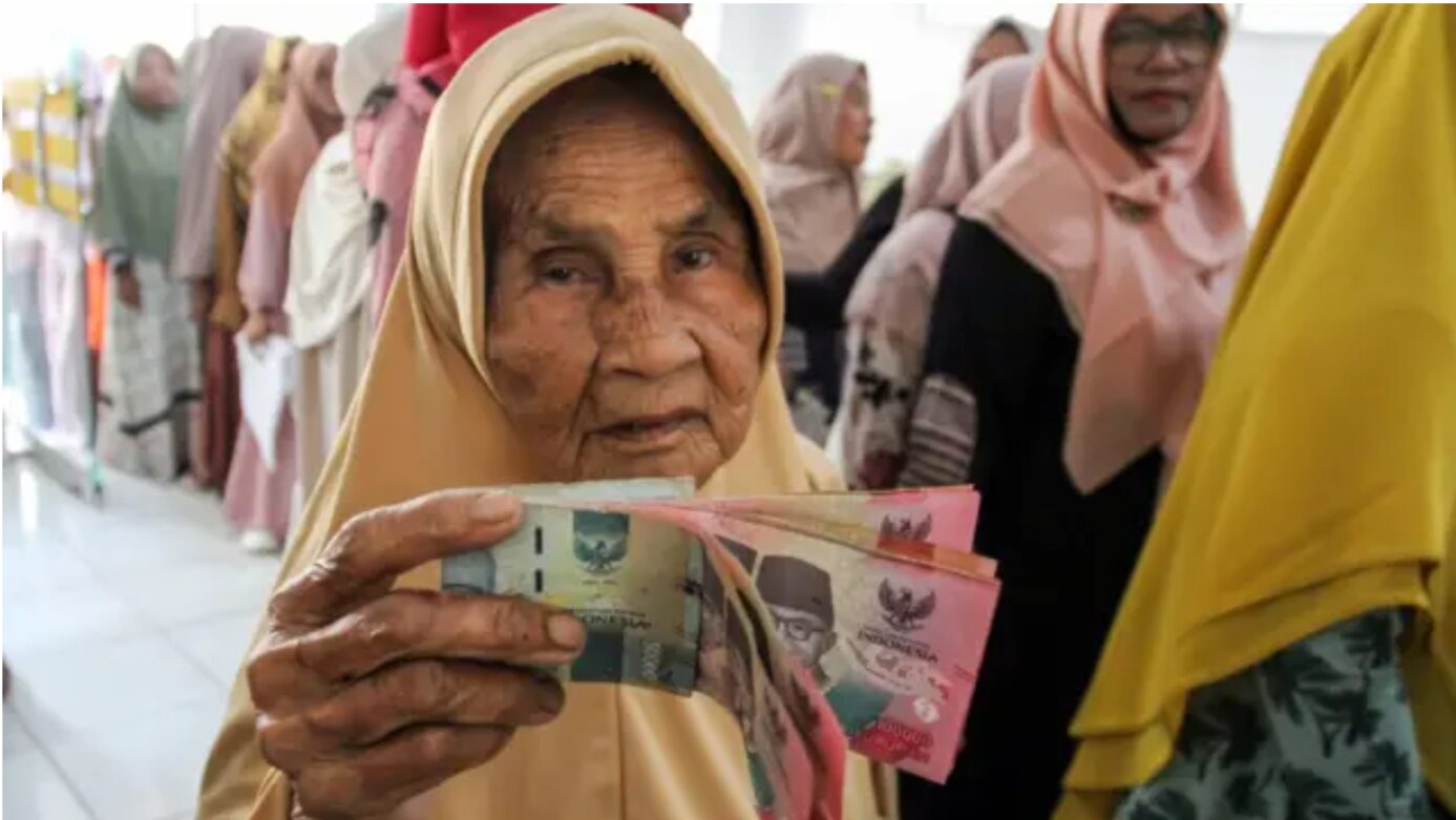 Gencarnya bantuan sosial