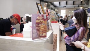ITS Pastikan Seluruh Tenant Kantin Bersertifikat Halal per Oktober 2026