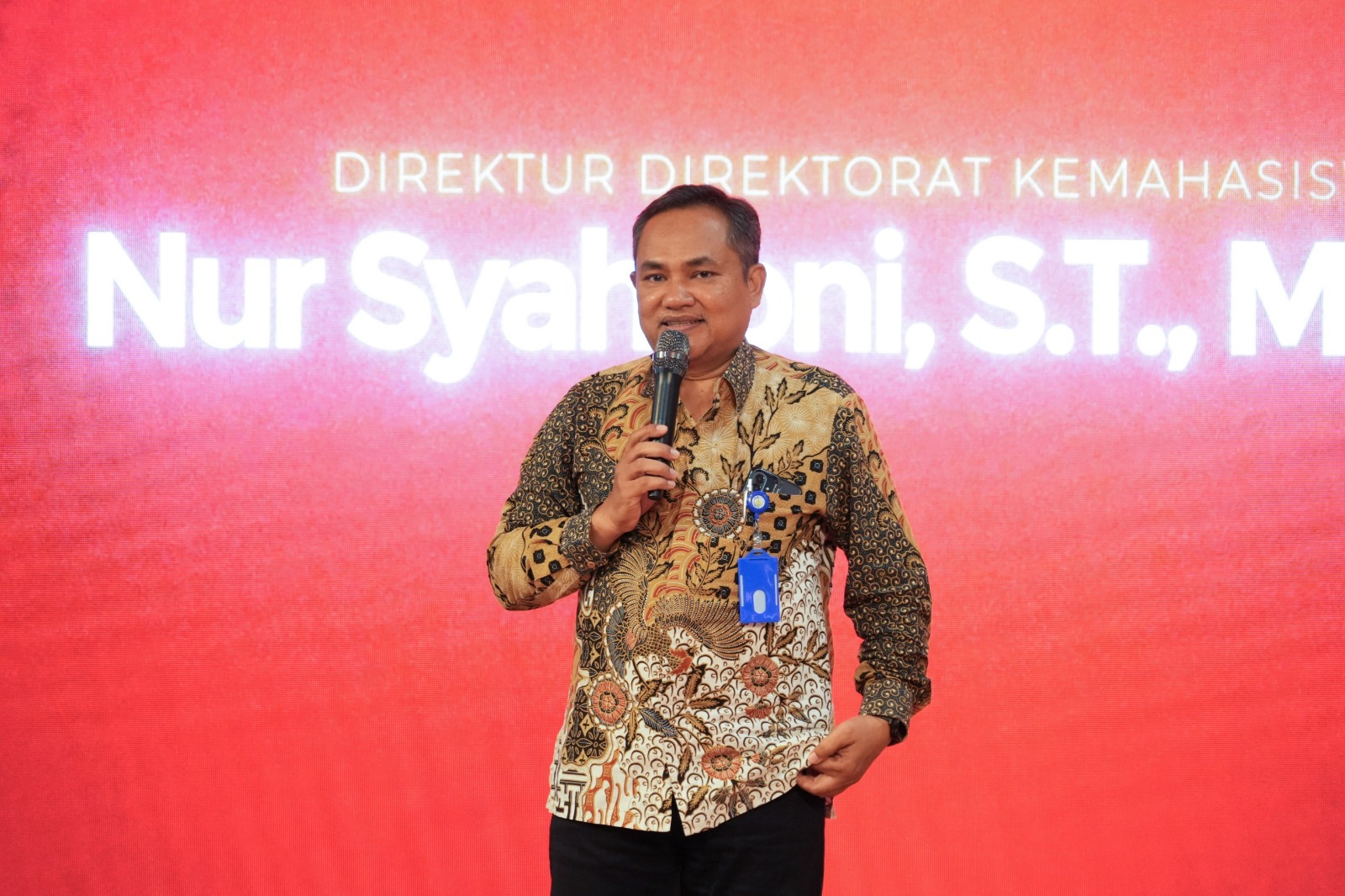 Direktur Kemahasiswaan ITS Nur Syahroni ST MT PhD menyatakan komitmen ITS dalam mendukung mahasiswa untuk terus berkompetisi hingga jadi juara