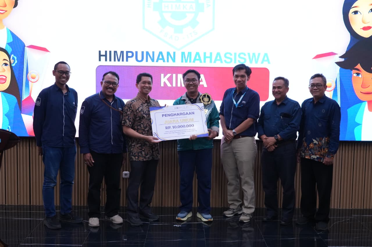 Himpunan Mahasiswa Kimia ITS meraih penghargaan sebagai Himpunan Mahasiswa Departemen (HMD) terbaik