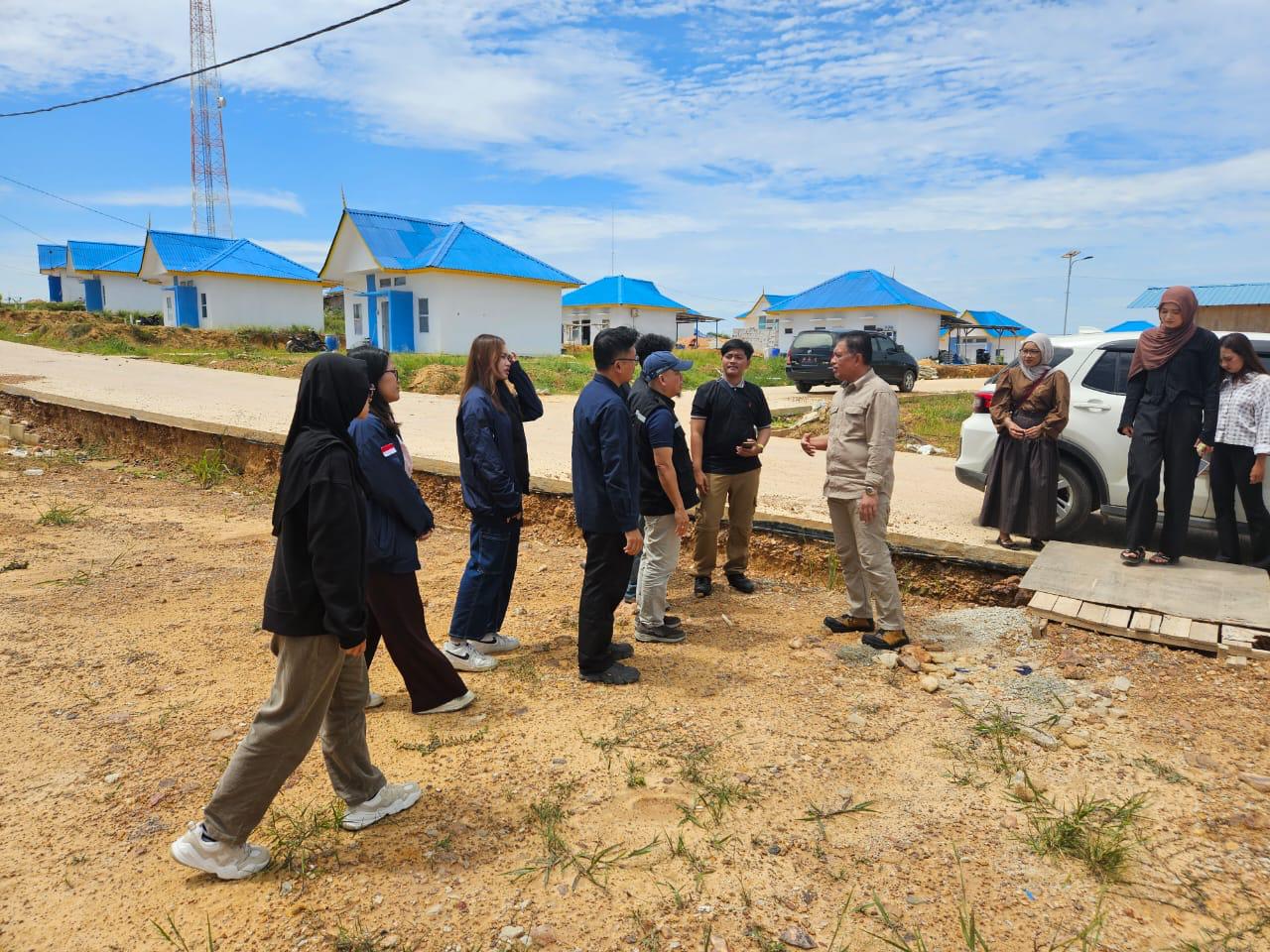 Tim Ekspedisi Patriot (TEP) 25 ITS saat lakukan peninjauan lapangan di Tanjung Banun, Kecamatan Galang, Kota Batam.