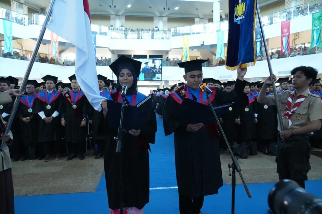 ITS Resmi Luluskan 5.780 Wisudawan yang Siap Berkontribusi di Masyarakat