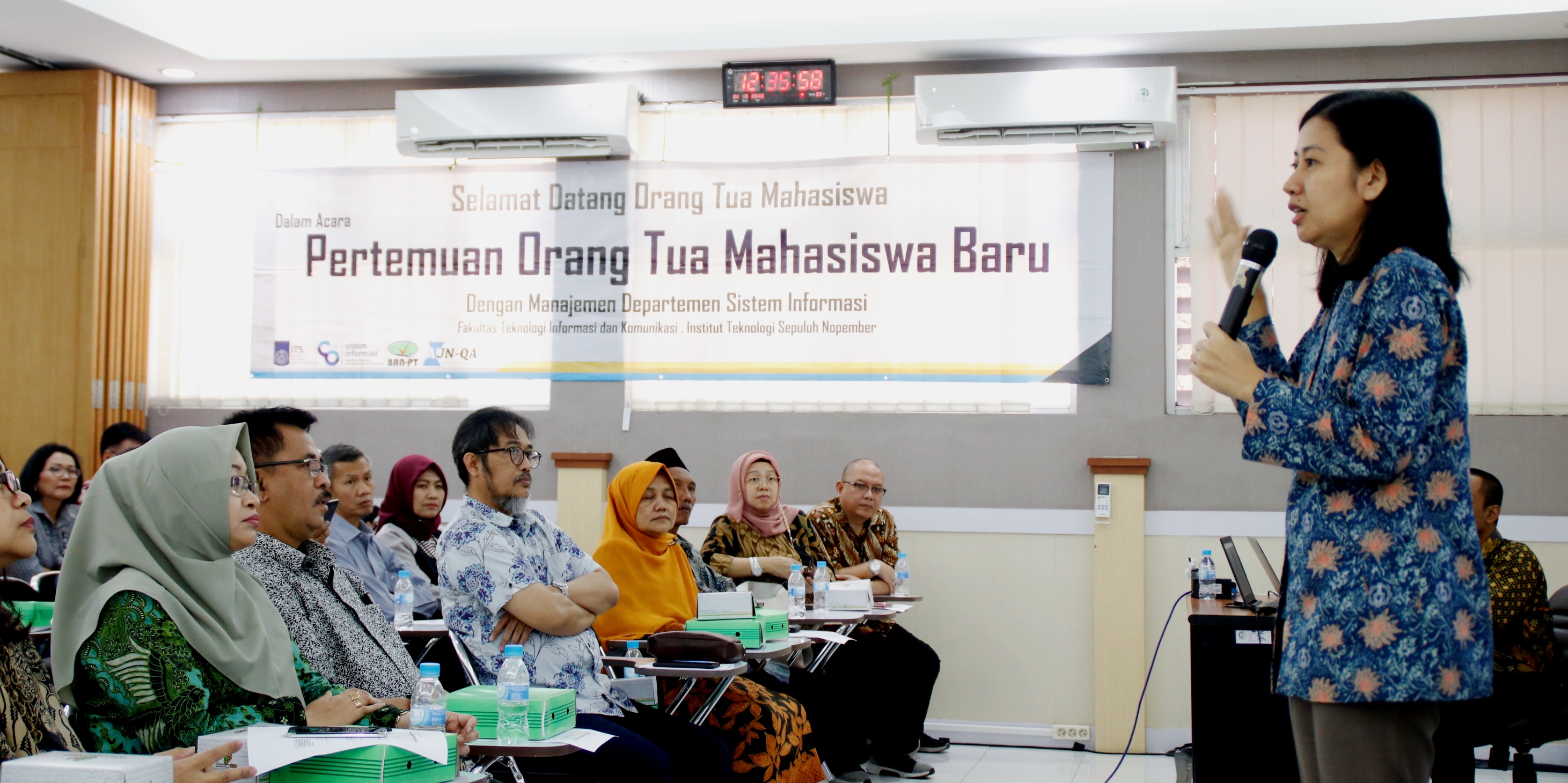 Beranda Departemen Sistem Informasi